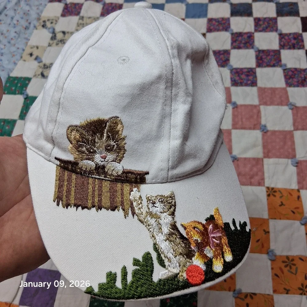 White Baseball Cap Hat Cat Embroidered Playing‎ Cute Adjustable One Size
